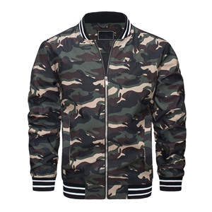 Streetwear de poche hiver imperméable brodé impression de logo personnalisé vente en gros de blouson bombardier hiver en satin pour hommes - Product Image 1