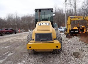 Comprar 2015 Caterpillar CB14B Vibratorio Doble Tambor Rodillo Asfalto - Product Image 3