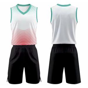 Ensemble d'uniformes de basketball de haute qualité, en polyester durable, avec impression de logo personnalisé, ensemble maillot et short - Product Image 6