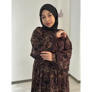 Robe en mousseline de soie de style ottoman, coupe trapèze, avec ourlet à volants et taille empire - Product Image 5