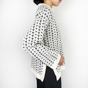 Vente en gros sur mesure 100% coton pull à col rond pour femmes respirant fin hiver imprimé logo devant pull tricoté - Product Image 6