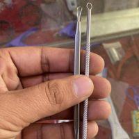 Kit d'outils professionnels en acier inoxydable pour le traitement de l'acné, l'extraction des points noirs et des boutons, personnalisé, haute qualité
