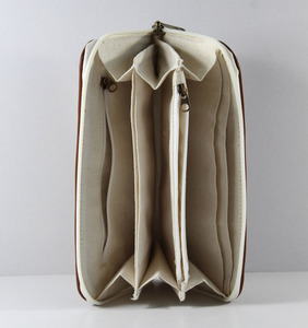 Hermosa multicolor tejido a mano de algodón Durries hecho a mano diseñador impreso bolso de mano para mujer con cremallera múltiple - Product Image 4