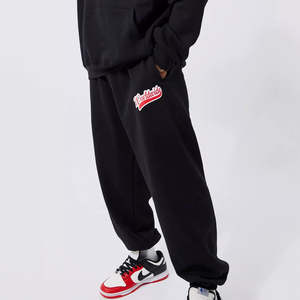 Ensemble survêtement homme personnalisé avec logo, streetwear d'hiver léger 100% coton, pantalon de survêtement et sweat-shirt à capuche, motif uni - Product Image 5