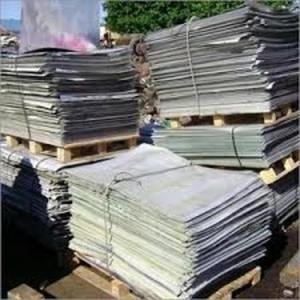 แผ่นอะลูมิเนียมสำหรับการผลิตโลหะผสม แหล่งกำเนิด DE ความบริสุทธิ์ 99% ของอะลูมิเนียม - Product Image 4