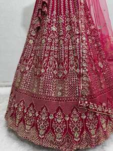 Vêtements traditionnels indiens et pakistanais de style designer, richement brodés avec des sequins, travail de miroir véritable, Lehengas Choli Dupatta pour - Product Image 4