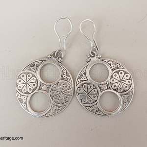 Boucles d'oreilles sculptées Kuchi afghan Bijoux tribaux traditionnels Accessoires de mode ethniques faits à la main - Product Image 2