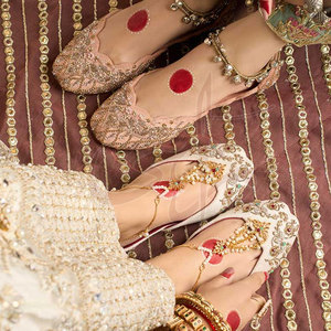 New Arrival Best Selling Women <b>Khussa</b> Velvet Anti-Slippery Handmade Genuine Leather Outsole Fashion Design All Seasons Use - Product Image 6