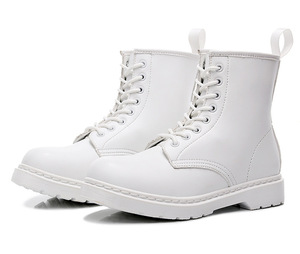 Vente en gros Bottes <span class=keywords><strong>Martin</strong></span> imperméables pour dames Bottes en cuir blanc solide pour l'extérieur Bout rond pour femmes Chaussures décontractées - Product Image 1