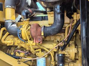 Promotion : Chargeuse frontale CAT 966H d'occasion, modèle 2023, 80 tonnes, 70/92 kW, moins de 2000 heures, usage intensif, peinture d'origine - Product Image 2