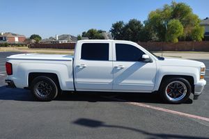 UTILISÉ LHD/RHD 2015 CHEVROLET SILVERADO 1500 LT - Product Image 4