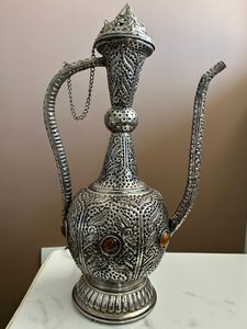 Nueva Llegada de Fábrica, Botella de Agua de Latón Martillada Surai India, Tradicional y Beneficiosa Ayurvedica, Estilo Moderno Antiguo, Personalizable - Product Image 3