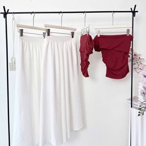 Conjunto de Dos Piezas de Moda para Mujer: Top Drapeado de Un Hombro y Falda Maxi - Product Image 5