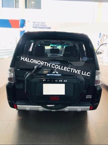 Mitsubishi Pajero 2018 Usado, Gasolina/Petrolio, Automático, Turbo, Asientos de Cuero Oscuros, R17, Todoterreno, Lujo, 4x4, SUV con Volante a la Izquierda, en Venta - Product Image 4