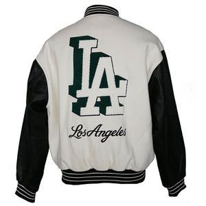 Veste de baseball universitaire personnalisée avec logo, imperméable, réversible, respirante, design varsity noir, confortable, en toile - Product Image 2