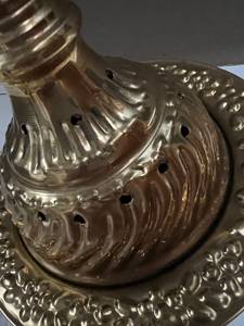 กระถางธูปทองเหลืองพร้อมฝาชุบทองพร้อมที่จับทำด้วยมือและด้ามไม้เหมาะสำหรับอุปกรณ์ตกแต่งบนโต๊ะที่หรูหรา - Product Image 2