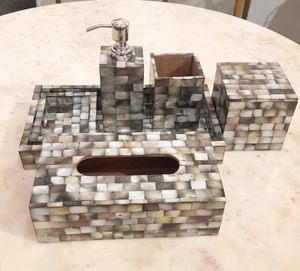 Juego de Baño de Seis Piezas con Incrustaciones de Concha Modernas Hechas a Mano, Accesorios de Tocador de Nácar Premium, Personalizable para Baños de Hoteles y Restaurantes - Product Image 2