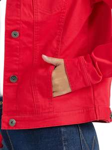 Chaqueta vaquera para mujer con efecto lavado a la moda que le da un aspecto casual atemporal y un estilo de ropa de abrigo versátil - Product Image 5