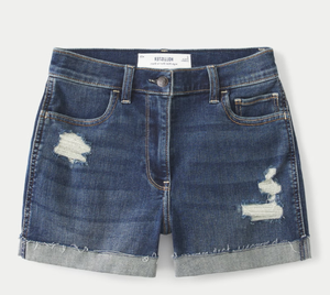 Summer Ready Short à la mode pour femmes, décontracté, élégant et confortable, idéal pour les streetwear de plage et les tenues de vacances - Product Image 1