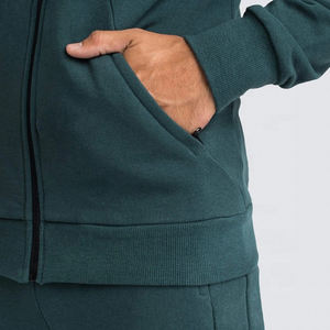 Vente en gros de survêtement léger pour hommes coupe ajustée personnalisée survêtement respirant en mélange de coton doux à capuche solide et écologique - Product Image 4