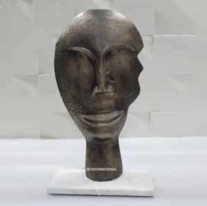 Statue abstraite en aluminium moderne faite à la main ornement de bureau créatif Sculpture de visage humain Art artisanat pour les mariages décor à la maison - Product Image 1
