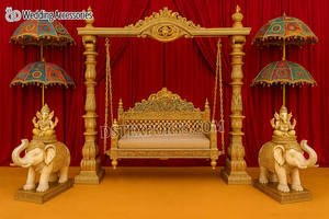 Columpio de madera colorido para escenario de noche Mehndi, columpio para escenario de Sangeet indio, columpio personalizado para entrada nupcial, Jhoola para ceremonia Haldi, EE. UU. - Product Image 3