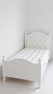 เตียงเด็กทาสีขาวเรียบง่ายเฟอร์นิเจอร์ไม้อินโดนีเซีย - Product Image 2