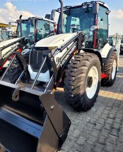 Mini chargeuse pelleteuse frontale Hidromek HMK 2022 S ALPHA d'occasion avec moteur Kubota Composants MOOG Roulement et moteur 102 - Product Image 4