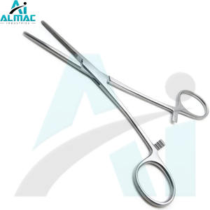 Fórceps Kelly quirúrgicos de alta calidad ALMAC con mandíbulas dentadas para aplicaciones confiables de hemostasia e instrumentos médicos - Product Image 3