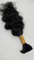 Extensions de cheveux humains vierges Remy indiens en gros, alignés sur les cuticules, provenant d'un seul donneur, résistants à la chute, pour tresses en vrac