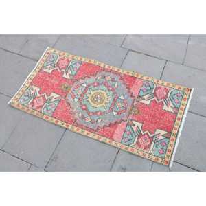 Rug, 1.6x3.2 ft Vintage Rug, <b>Red</b> Camouflage Rug <b>Wool</b> - Product Image 2