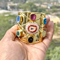 Bracelet large en métal massif plaqué or 18 carats, bijoux de mode de luxe, bijoux bohèmes, bracelet ouvert, pierres précieuses naturelles multicolores