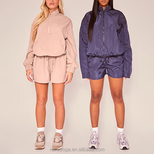 Conjunto cortavientos de dos piezas corto negro de nailon unisex para niña, conjunto corto de Chaqueta corta de dos piezas de nailon informal personalizado - Product Image 5