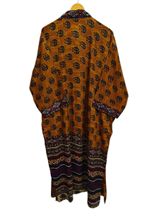 Pure soie Sari Kimono léger Vintage Sari Robe doux plage Robe de soirée indien à la main Kimono en soie - Product Image 5