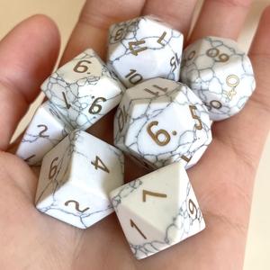Dés en pierre de haute qualité, howlite, cristal naturel, pierres de guérison reiki, pierres gravées, ensemble de dés personnalisés, cristal viking - Product Image 4