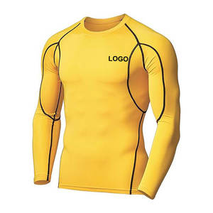 Haut MMA à manches longues Rash Guard personnalisé abordable Vêtements d'arts martiaux pour hommes Vêtements de jogging de qualité supérieure Vêtements de course en spandex - Product Image 1