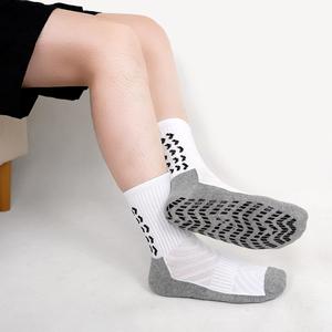 Chaussettes de sport personnalisées avec votre propre logo Chaussettes de basket-ball côtelées en coton athlétique de créateur Personnaliser les chaussettes - Product Image 6