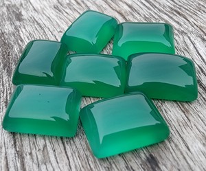 Cabochon de forme rectangulaire en onyx bleu naturel de qualité AAA + pierre précieuse en vrac calibrée à dos plat en gros à partir de pierres naturelles - Product Image 2