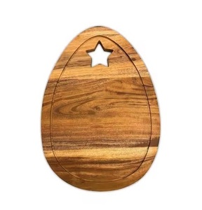 Planche à découper en bois faite à la main avec grain de bois naturel, planche à fromage, ajoute de la chaleur et de l'élégance à l'intérieur des cuisines - Product Image 4