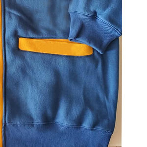 Suéter de Cuello Redondo 100% Algodón Personalizado OEM para Hombre, Cárdigan de Punto Liso para Invierno con Decoración de Botones, Estilo Casual para Mujer - Product Image 2