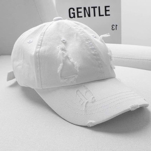 BC03 Casquette de baseball en sergé de coton vieilli pour hommes et femmes design unisexe edgy parfait pour streetwear audacieux et tenues décontractées - Product Image 6