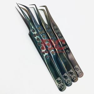 Pince à épiler pour extensions de cils en plasma noir avec motif cœur Hello Kitty au bas, pointe en fibre durable, logo, pince à épiler en vison - Product Image 4