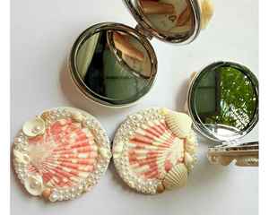 Espejo único de concha marina de Vietnam elaborado con hermosos detalles, perfecto para el estilo del hogar y la decoración de la pared, espejo de concha marina - Product Image 1