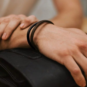 Bracelet en cuir torsadé ajustable pour hommes Conceptions de luxe Prix de gros bon marché Accessoire de mode du fabricant fournisseur - Product Image 4