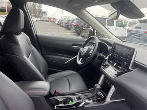 Voiture d'occasion de qualité et abordable, Toyota Corolla 2022, conduite à gauche - Product Image 2