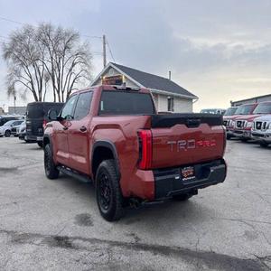 Toyota Tundracar 2024 en parfait état - Product Image 2