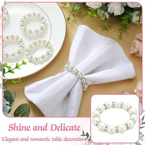 Ronds de serviette de Noël indiens Décor de table exclusif pour les mariages et les fêtes avec des serviettes de Noël en polyéthylène en papier - Product Image 1