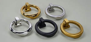 Aldaba de puerta de latón moderno de alta calidad para mejorar el hogar múltiples acabados a precios competitivos - Product Image 4