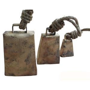 Juego de Campanas Decorativas Rústicas Vintage Harmony, Acabado Dorado Antiguo, 3 Piezas, Metal Rectangular, Inspirado en Mango Gifts - Product Image 3