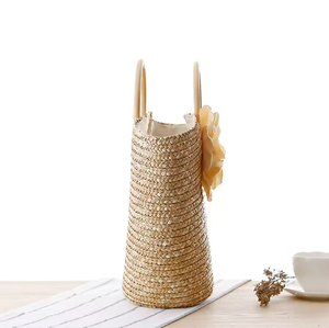 Le sac de paille a un motif simple avec de grandes fleurs, un design pratique assurant la durabilité pour une utilisation quotidienne - Product Image 2